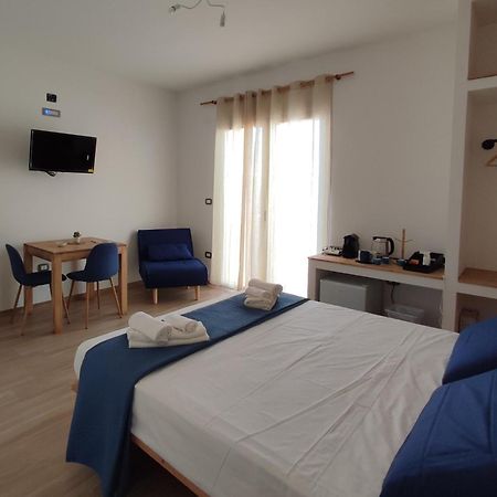 クトロフィアーノ Pietra Bianca Bed & Breakfast エクステリア 写真