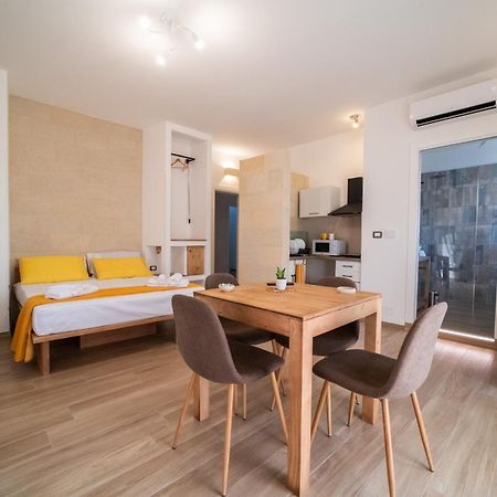 クトロフィアーノ Pietra Bianca Bed & Breakfast エクステリア 写真