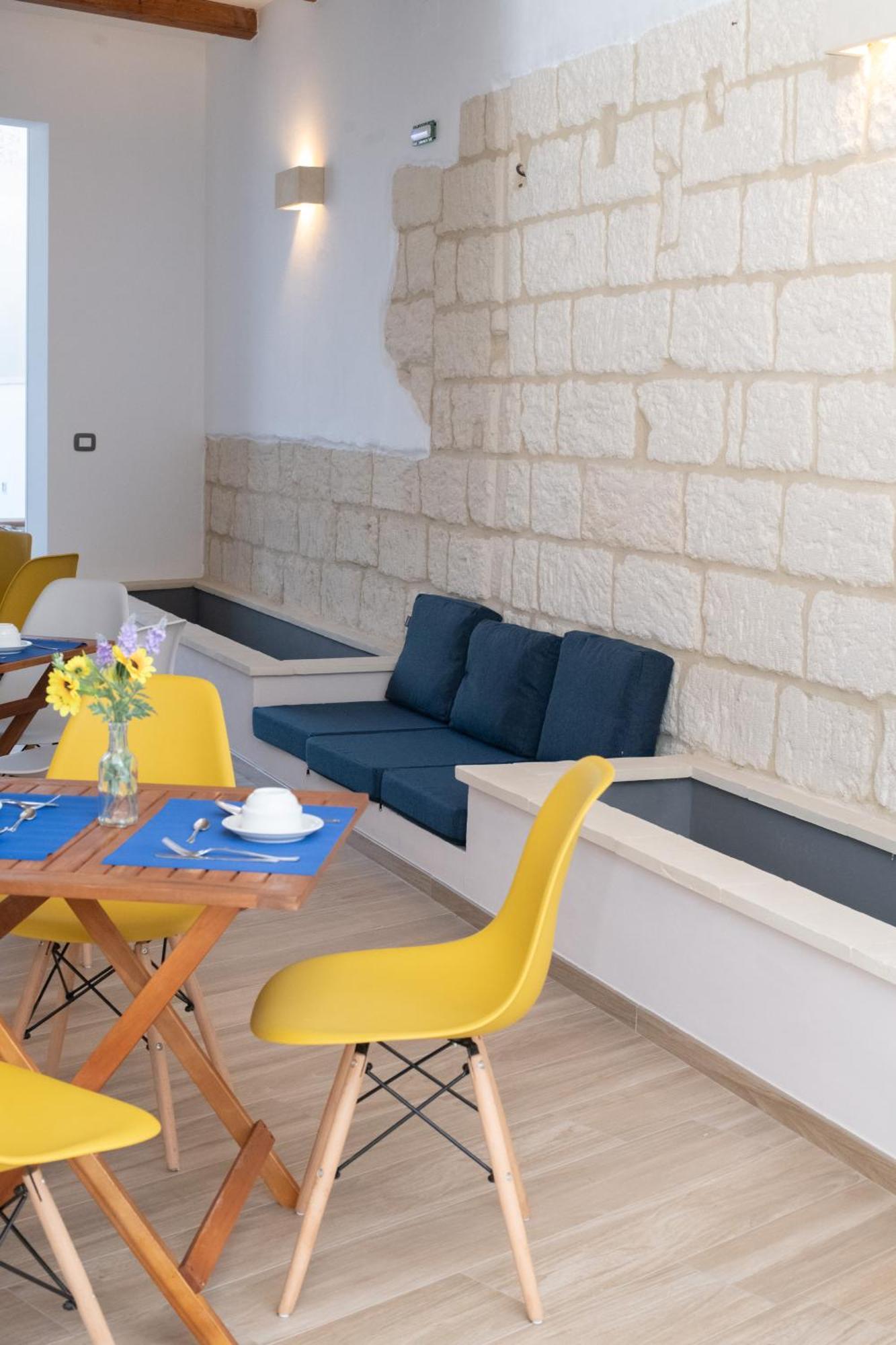 クトロフィアーノ Pietra Bianca Bed & Breakfast エクステリア 写真