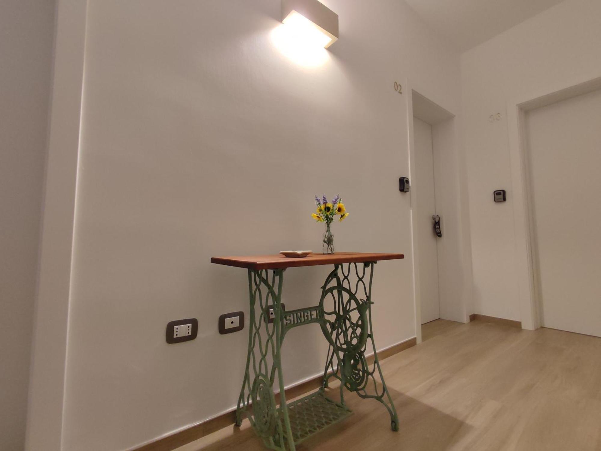 クトロフィアーノ Pietra Bianca Bed & Breakfast エクステリア 写真
