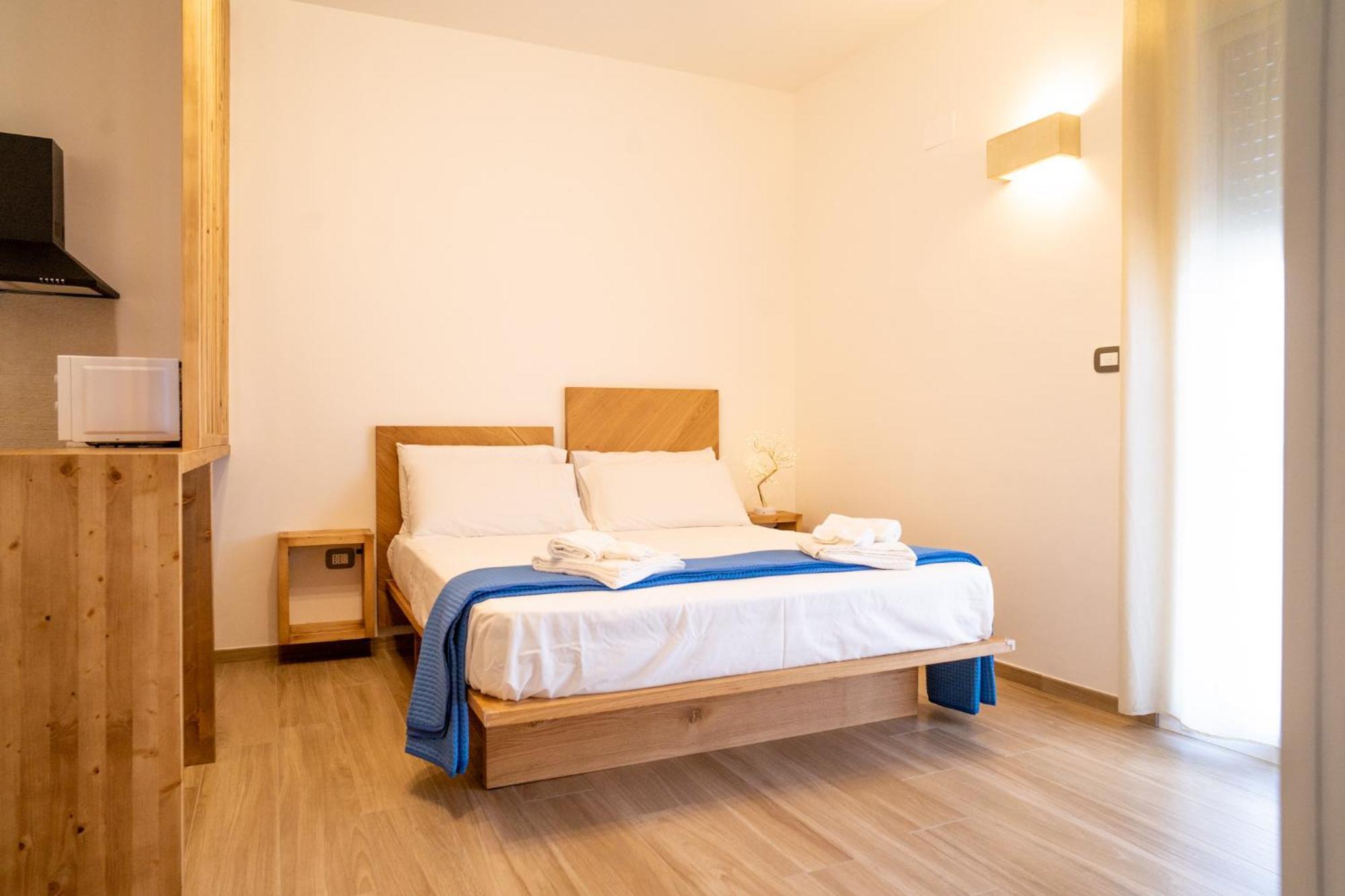 クトロフィアーノ Pietra Bianca Bed & Breakfast エクステリア 写真