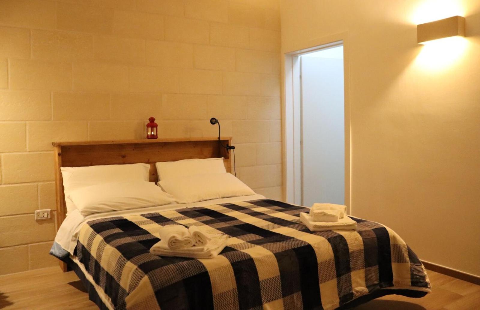クトロフィアーノ Pietra Bianca Bed & Breakfast エクステリア 写真