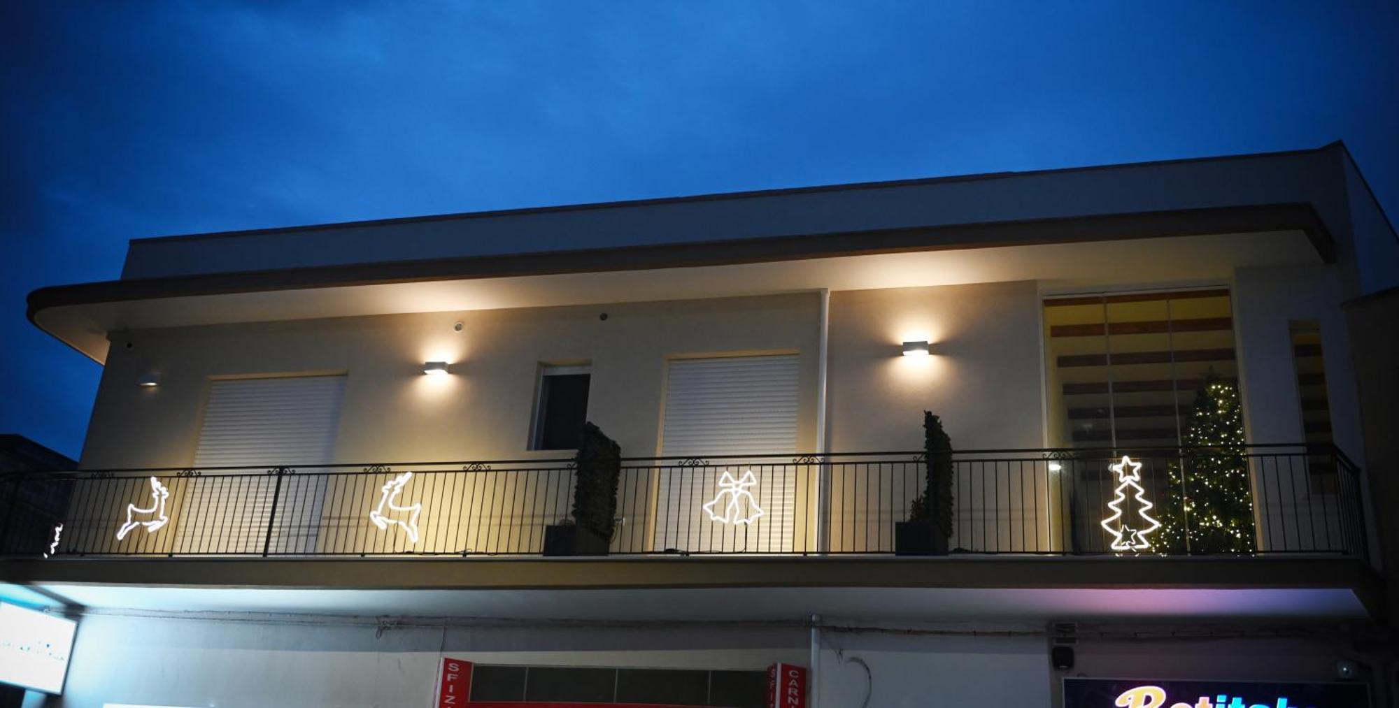 クトロフィアーノ Pietra Bianca Bed & Breakfast エクステリア 写真